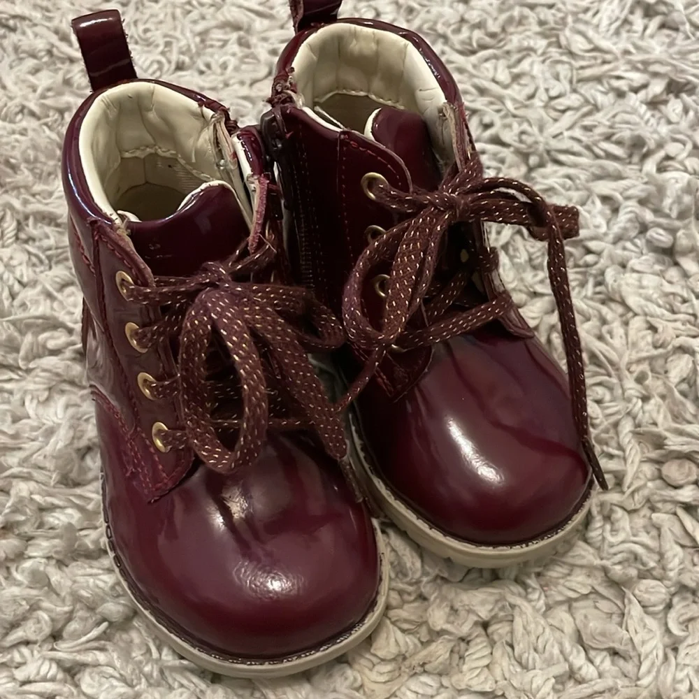 Clarks Dabi Lace Berry Patent Boots, Toddler Size 4.5